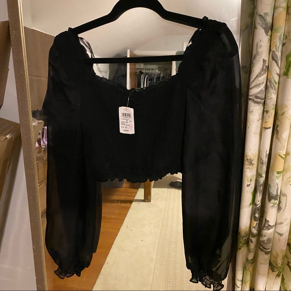 Windsor Black Puff Sleeve Top